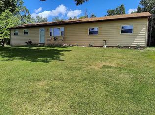 196 E Horseshoe Bend Dr, Winfield, MO 63389