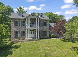 3636 Afshari Cir, Florissant, MO