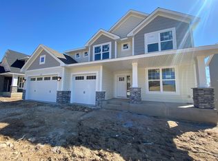 7242 Auburn Ln, Inver Grove Heights, MN 55077