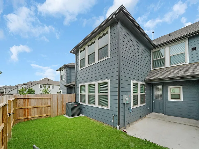 5606 Hyde Park Dr — Photo 25