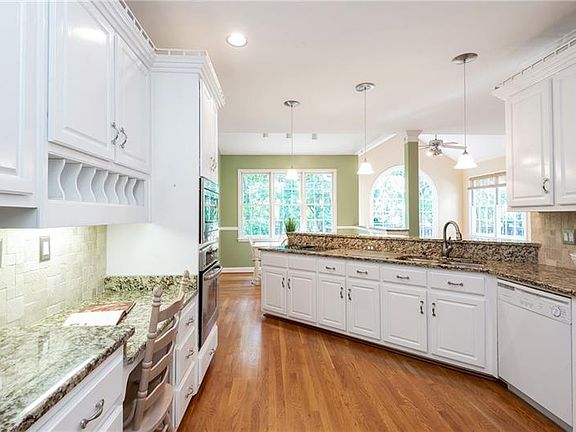 4th image of 1261 Riverfall Ln