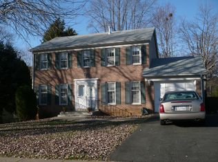 7400 Beverly Manor Dr, Annandale, VA 22003