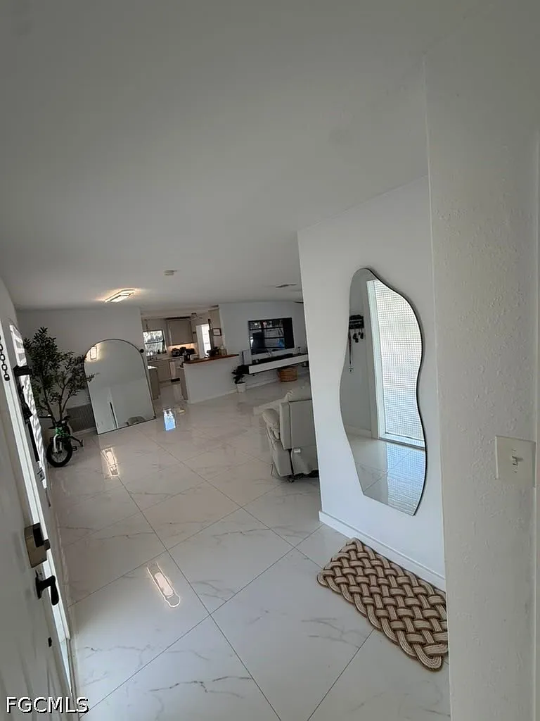 2 bed, 2.0 bath, 1498 sqft, $3,100 — Photo 4