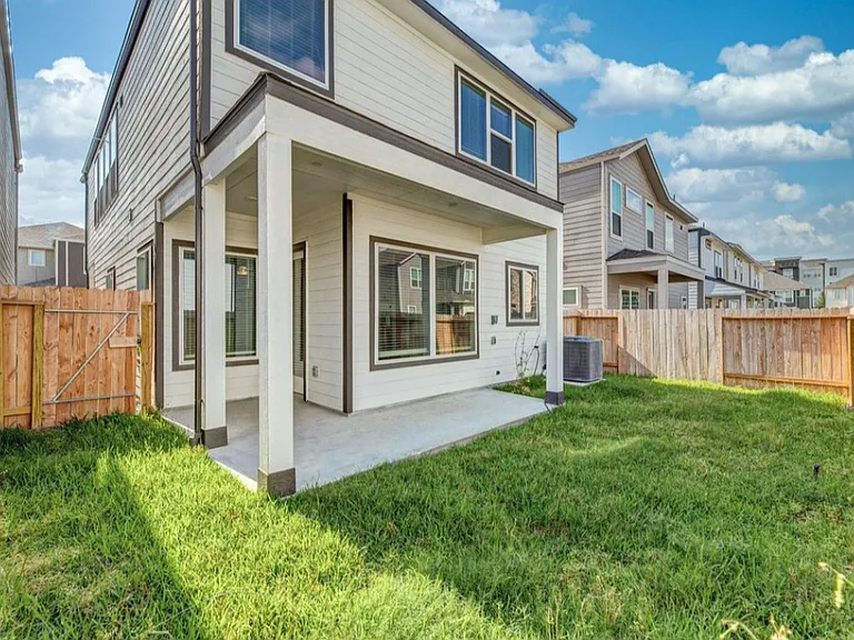 3011 Valley Dr — Photo 24
