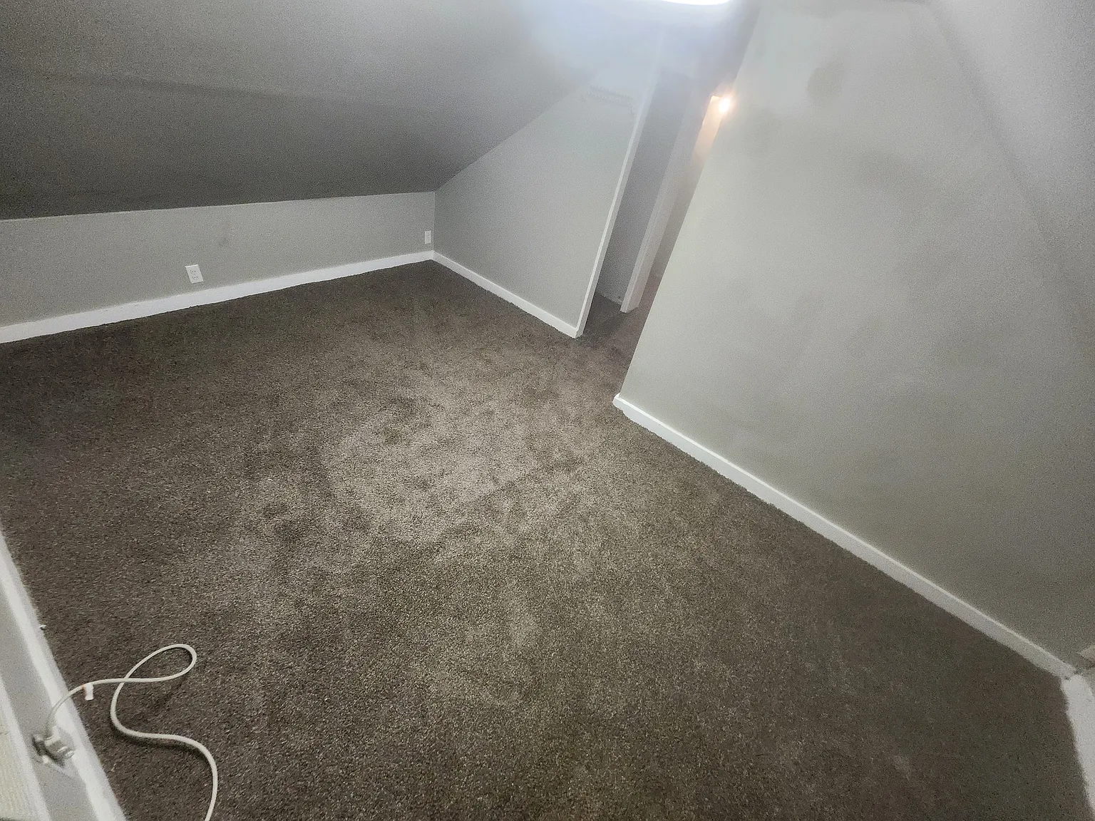 3 bed, 1384 sqft, $2,000 — Photo 4