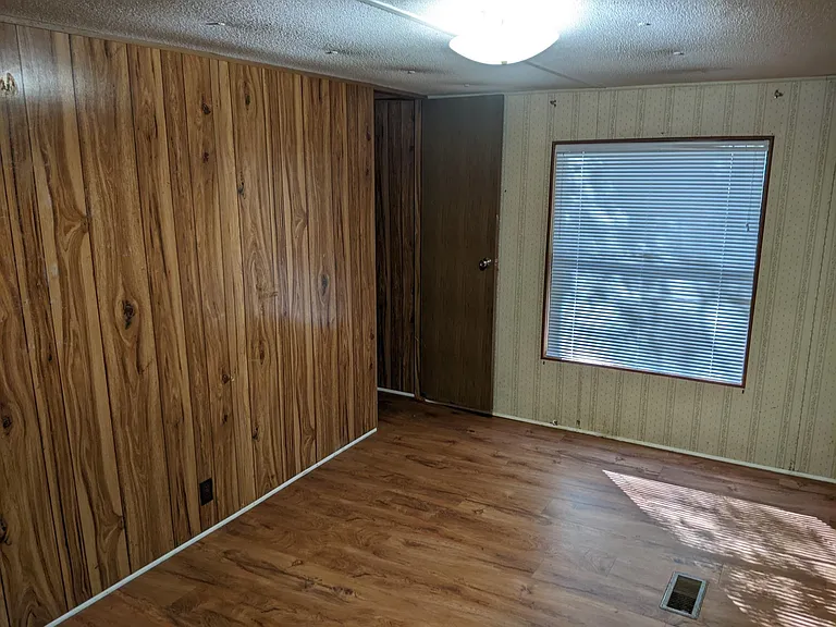 11231 Daddy Hall Ln — Photo 9