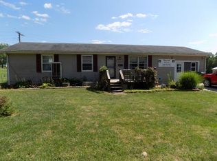 9 W 13th St, Carrollton, MO 64633