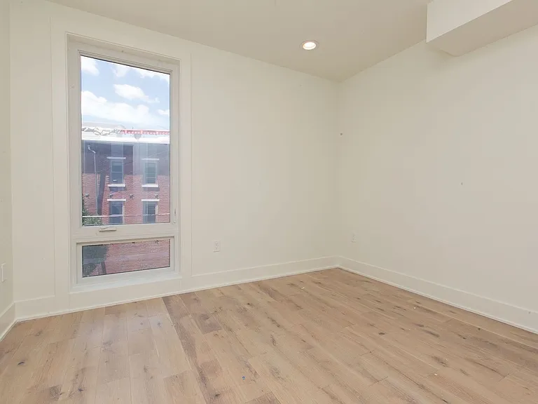 2431-2435 Frankford Ave — Photo 5