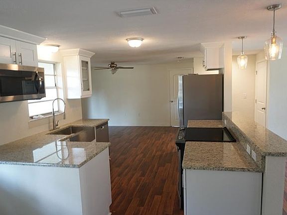 5th image of 2315 Hively St