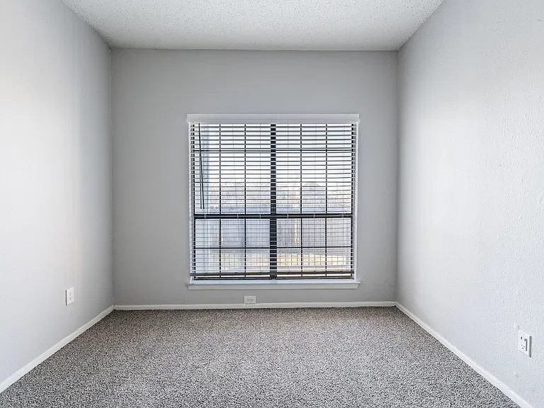 Ronan Apartment Homes — Photo 62