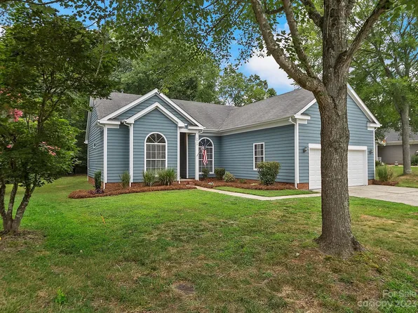 3513 Mayhurst Dr, Indian Trail, NC 28079