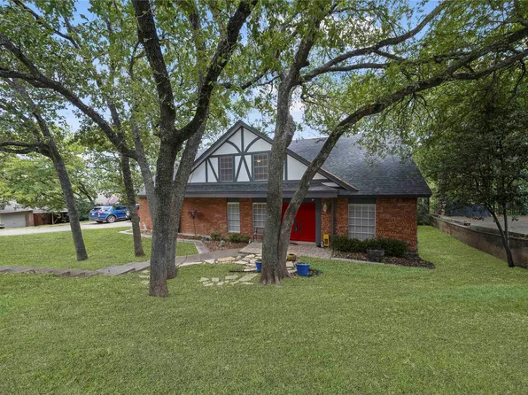 2609 Chinquapin Oak Ln, Arlington, TX 76012