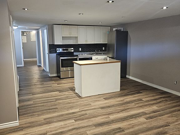 4th image of 404 Saint John St #B