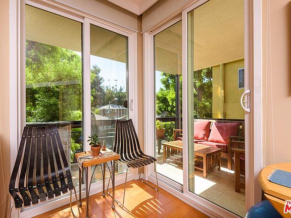 5th image of 723 Westmount Dr APT 206