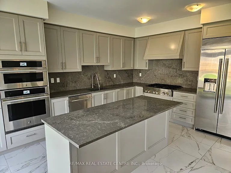 18 Gladmary Dr — Photo 14