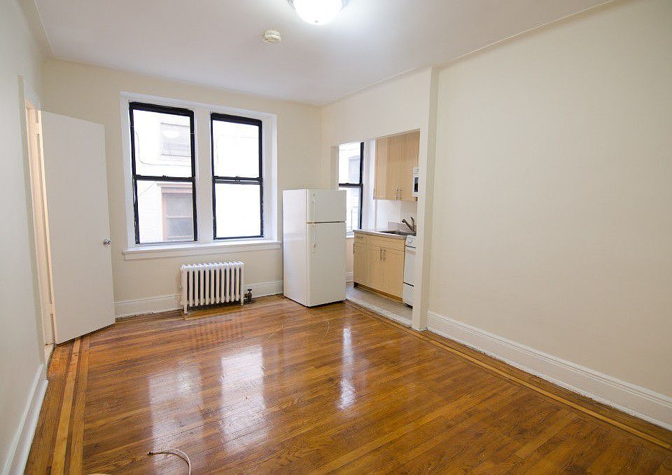 1st image of 3516 34th St APT 1d