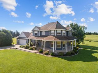 6067 Hillcrest Rd, Larsen, WI 54947