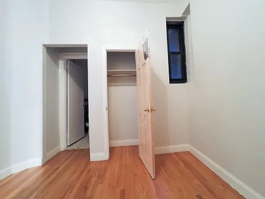 Rented by Standard Realty | media 15