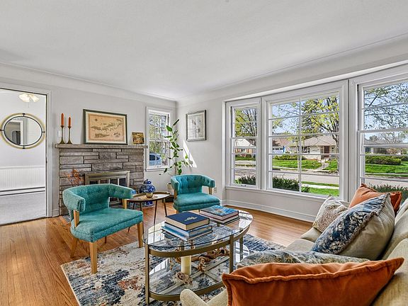 5th image of 5629 Aldrich Ave S