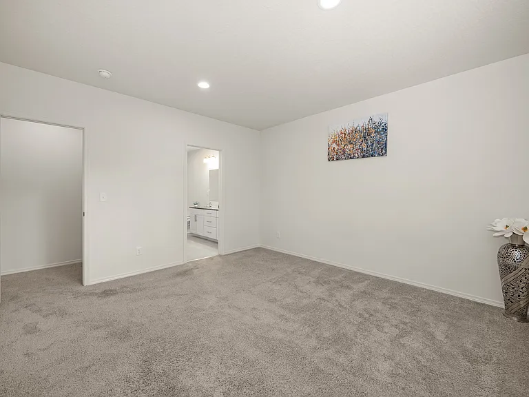 824 S Bulldog St — Photo 20