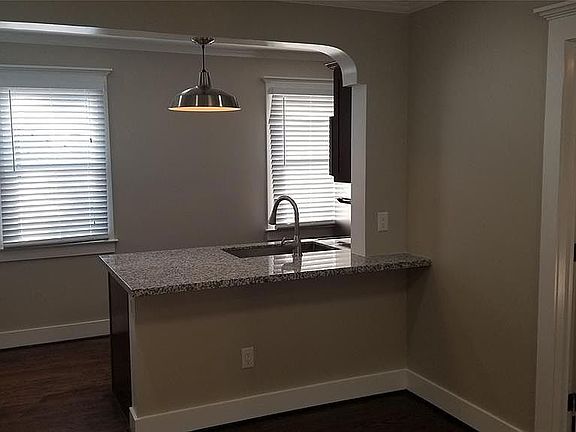 2nd image of 1230 Cortlandt St APT 6