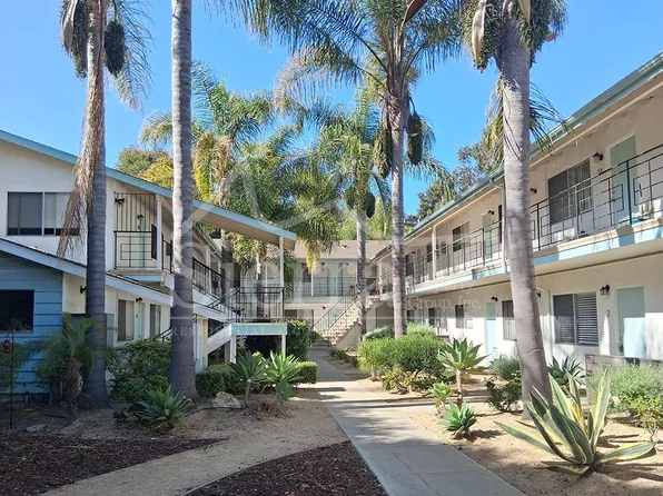 48 Broadmoor Plz APT 2, Santa Barbara, CA 93105