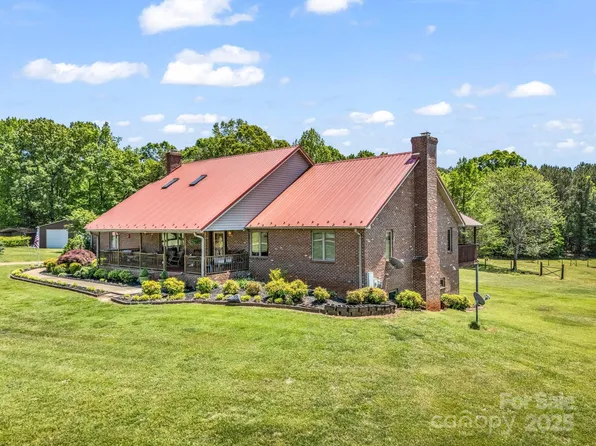 2251 Old Applewood Ln #9, Iron Station, NC 28080