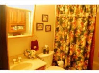 166 Westlake Rd, Acme, PA 15610