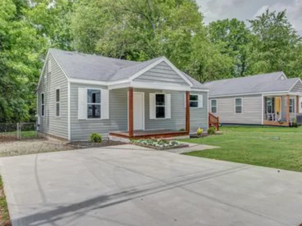 711 N Buckoak St, Stanley, NC 28164