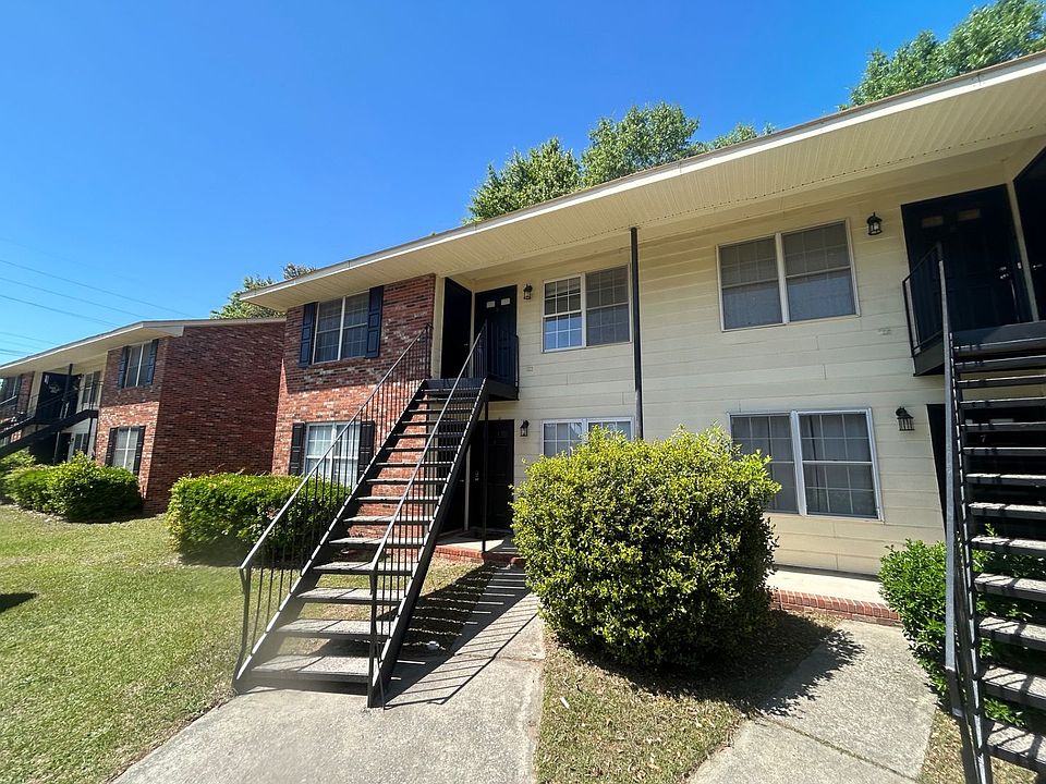 1st image of 925 Glenn St APT 6