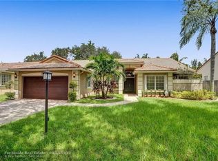 10799 Nashville Dr, Cooper City, FL 33026