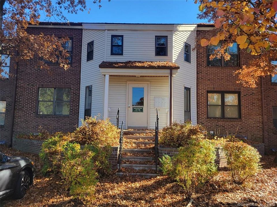 1st image of 53 Wellington Dr Unit 53