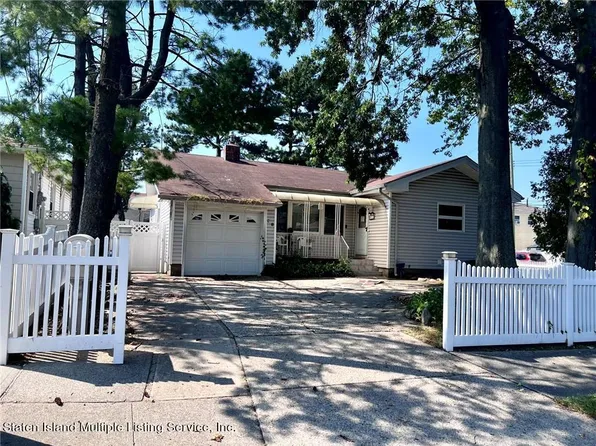 98 Vedder Ave, Staten Island, NY 10302