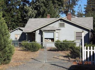 723 NW 4th St, Grants Pass, OR 97526