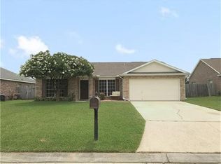 2164 Summertree Dr, Slidell, LA 70460