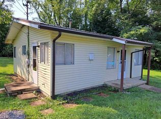 1606 Columbia Dr, Fairmont, WV 26554