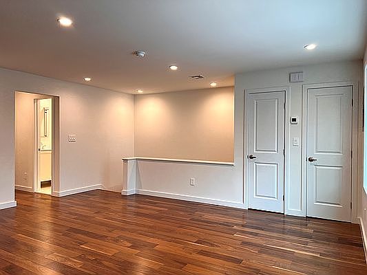4th image of 6364 Grand Central Pkwy N #2