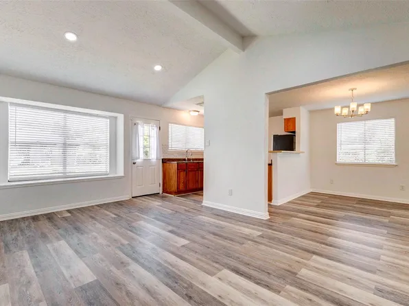 5135 Porter Ridge Dr, Houston, TX 77053