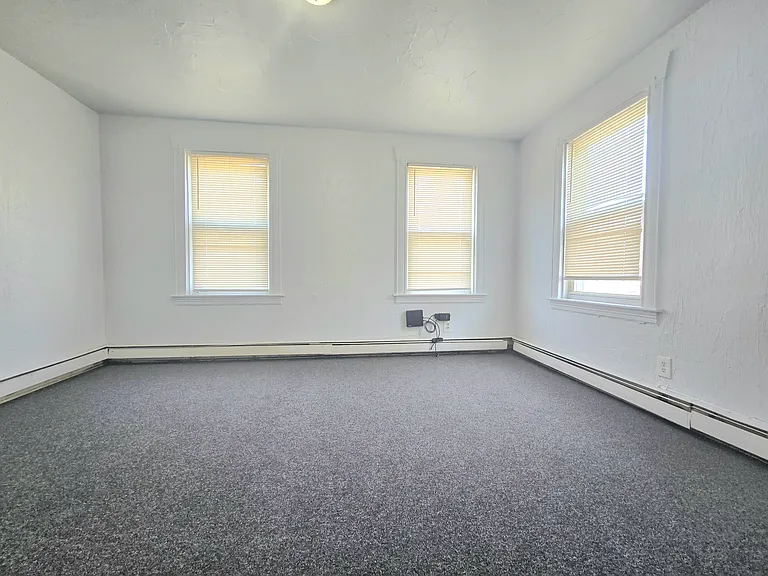 9 Cedar St #2 — Photo 6