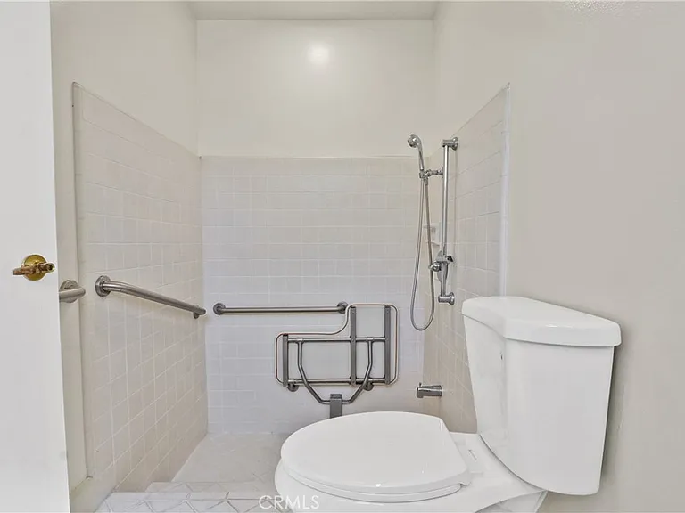8801 Monterey Cir — Photo 13