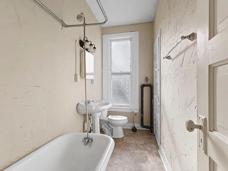 Woodruff Place — Photo 16