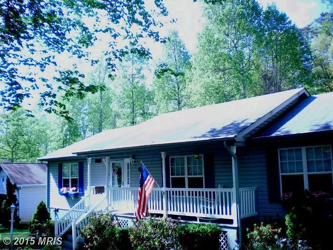 111 Jefferson Ave photo 1