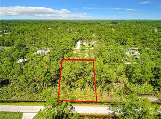 911 Grant Ave, Lehigh Acres, FL 33972