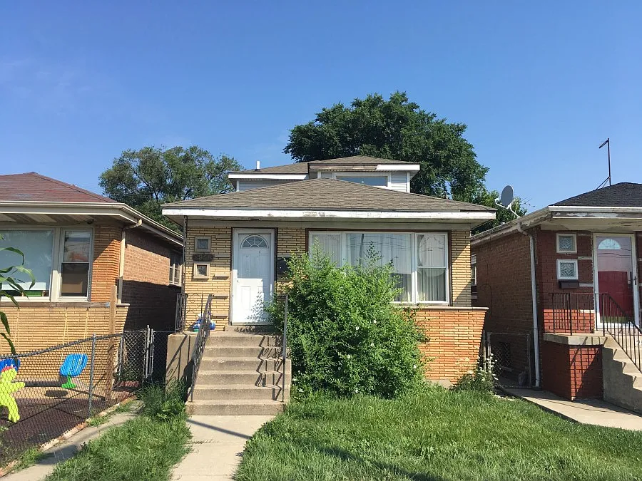 2956 W Columbus Ave photo 1