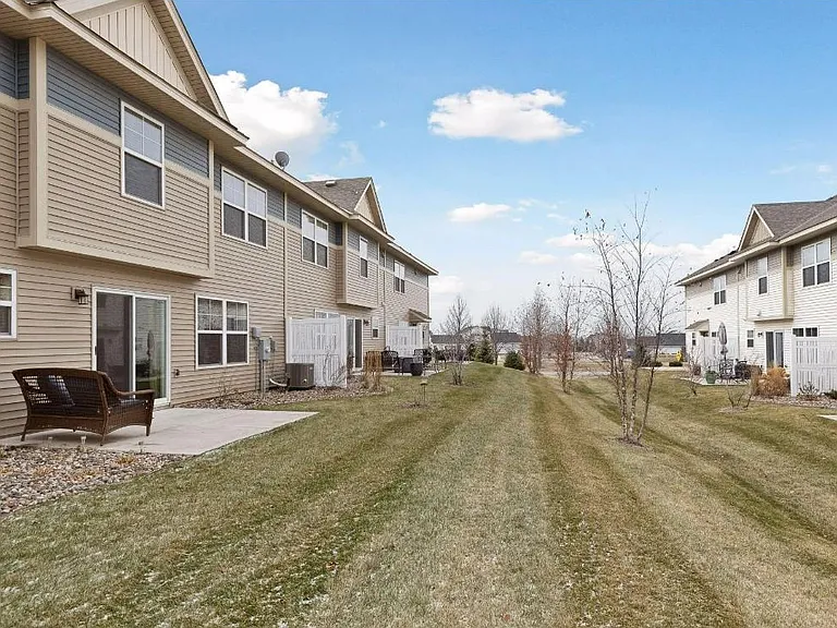 3300 Lakewood Trl — Photo 25
