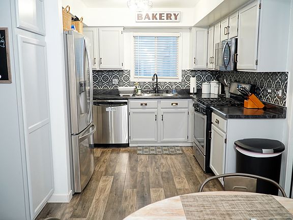 5th image of 3154 Johnsbury Ln