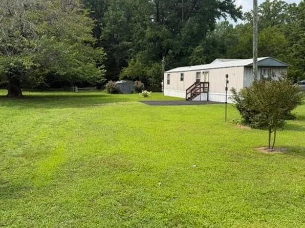 471 Burrells Marina Rd, Urbanna, VA 23175