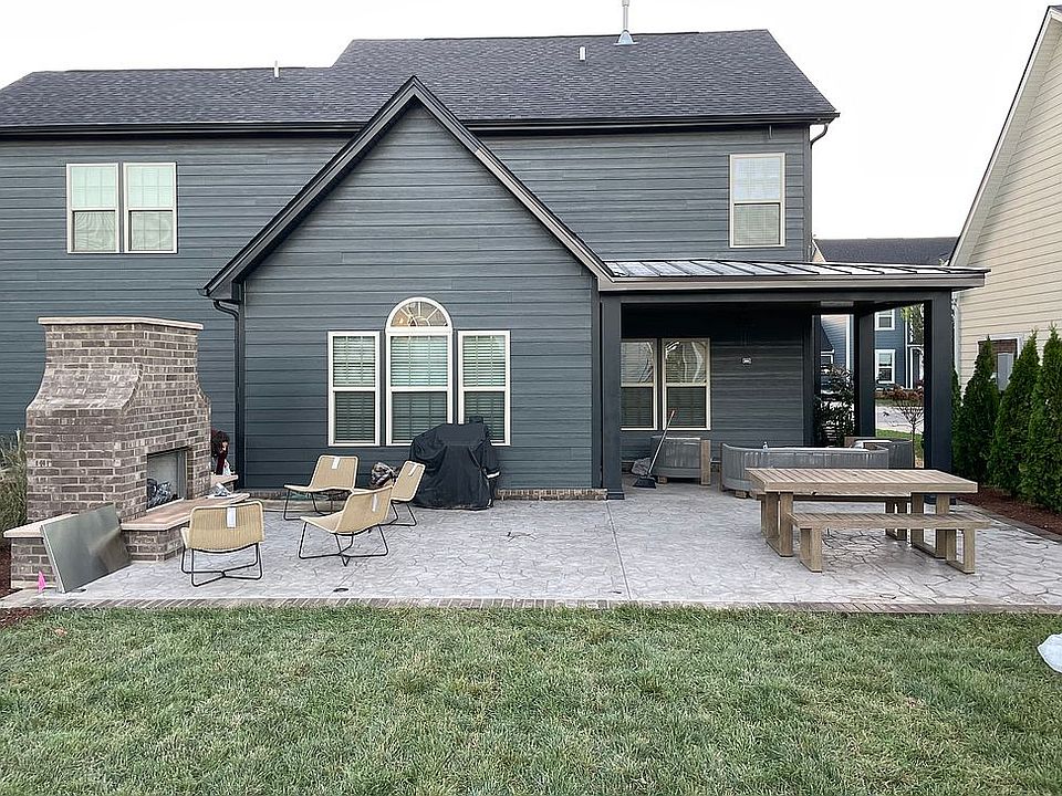 2nd image of 4031 Fernshaw Ln