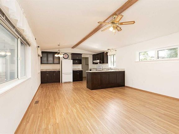 4th image of 2921 29th St S
