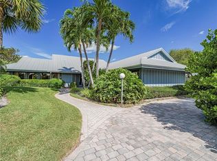 1330 Shorewinds Ln, Vero Beach, FL 32963